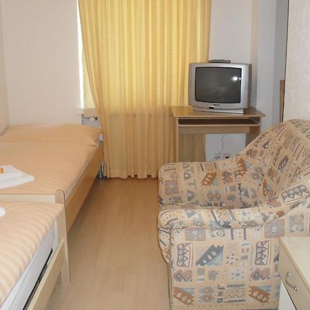Hotel Edelweiss Флурлинген Номер фото